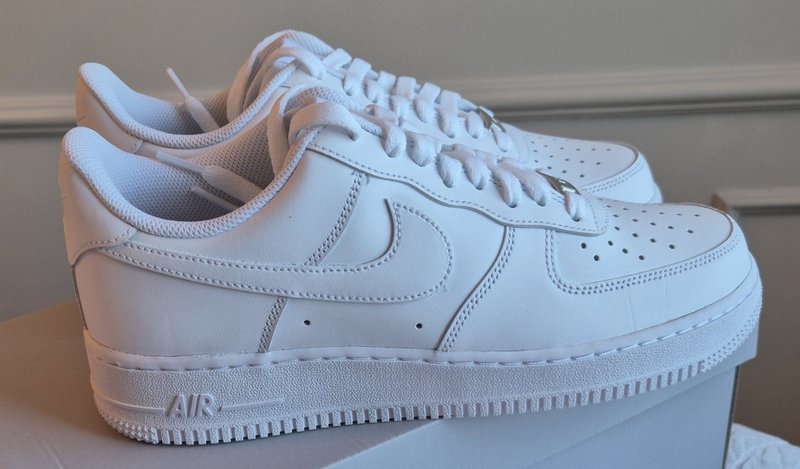 Nike Air Force 1. Foto: Tradera Nike Air Force 1. Foto: Tradera